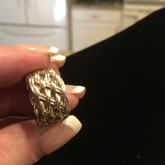 Ring - Picture 2 of 2